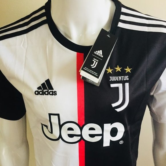 Ronaldo juventus jersey - Picture 2 of 3